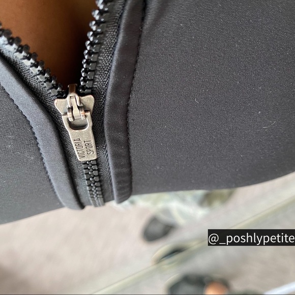 Victoria Secret Sport zipper front close long line  tank bra - Picture 10 of 16